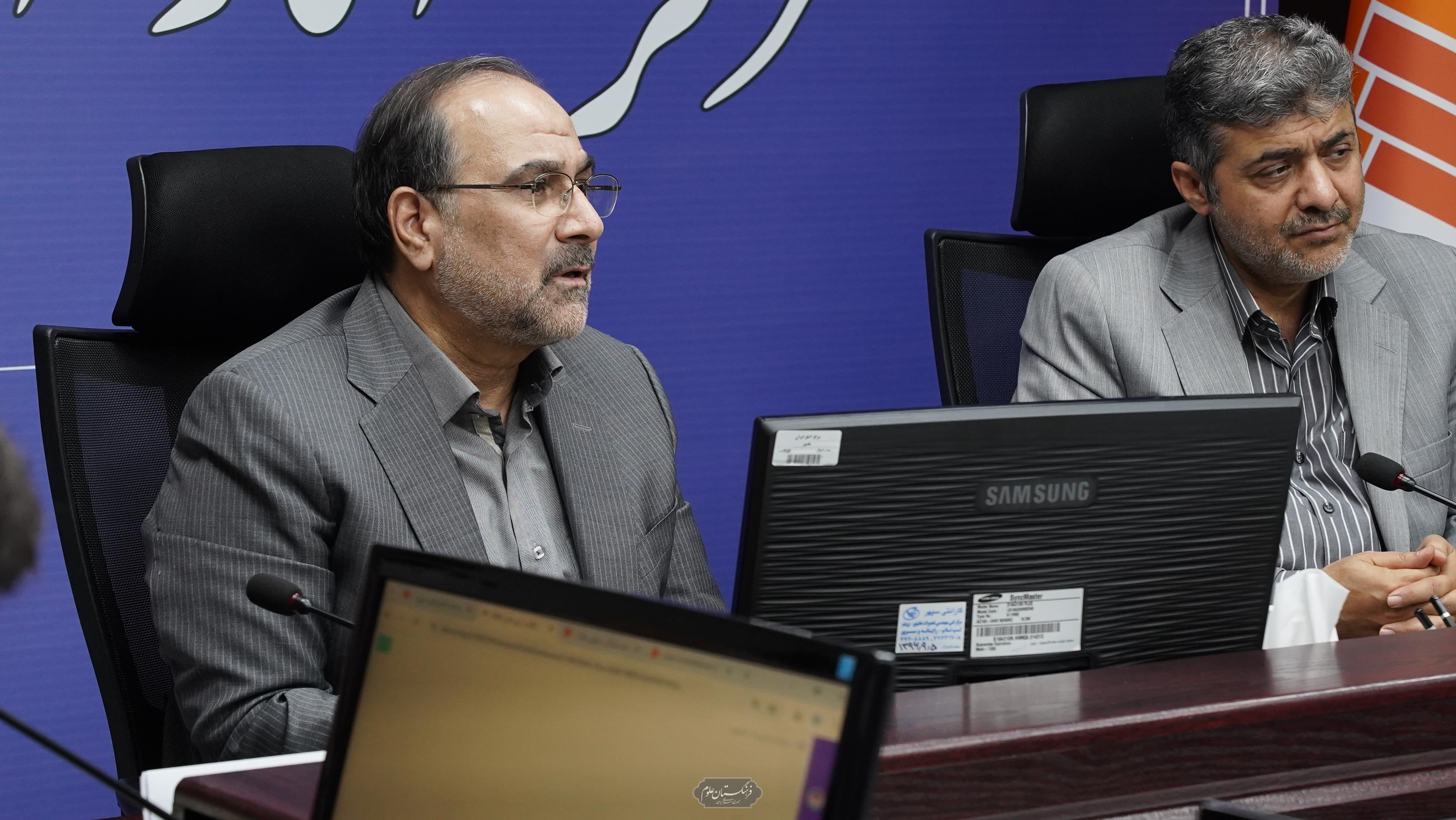 بازدید رئیس فرهنگستان علوم جمهوری اسلامی ایران از مرکز آمار